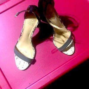 Vince Camuto high heel